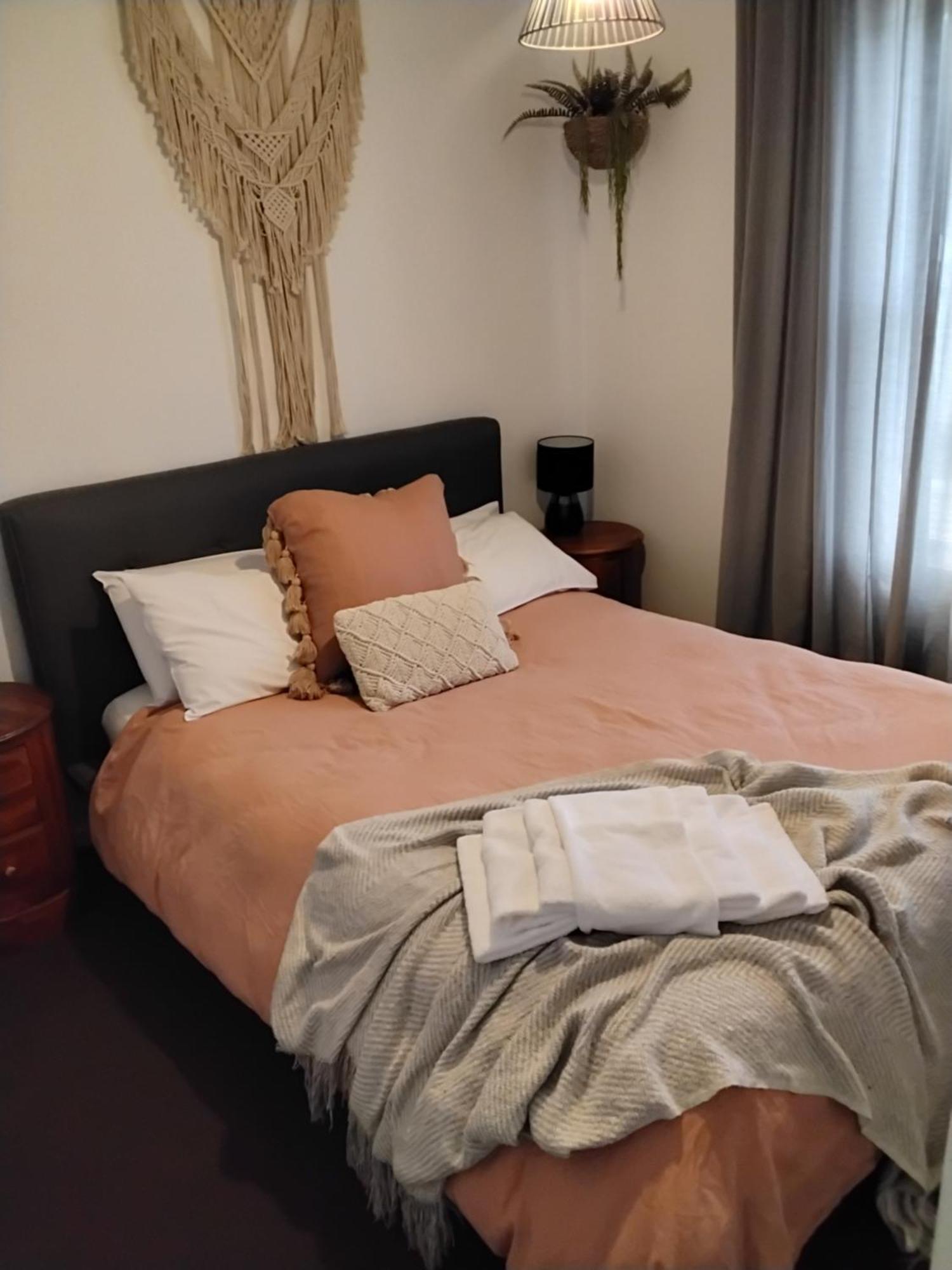Coach House Inn Bright Kamer foto