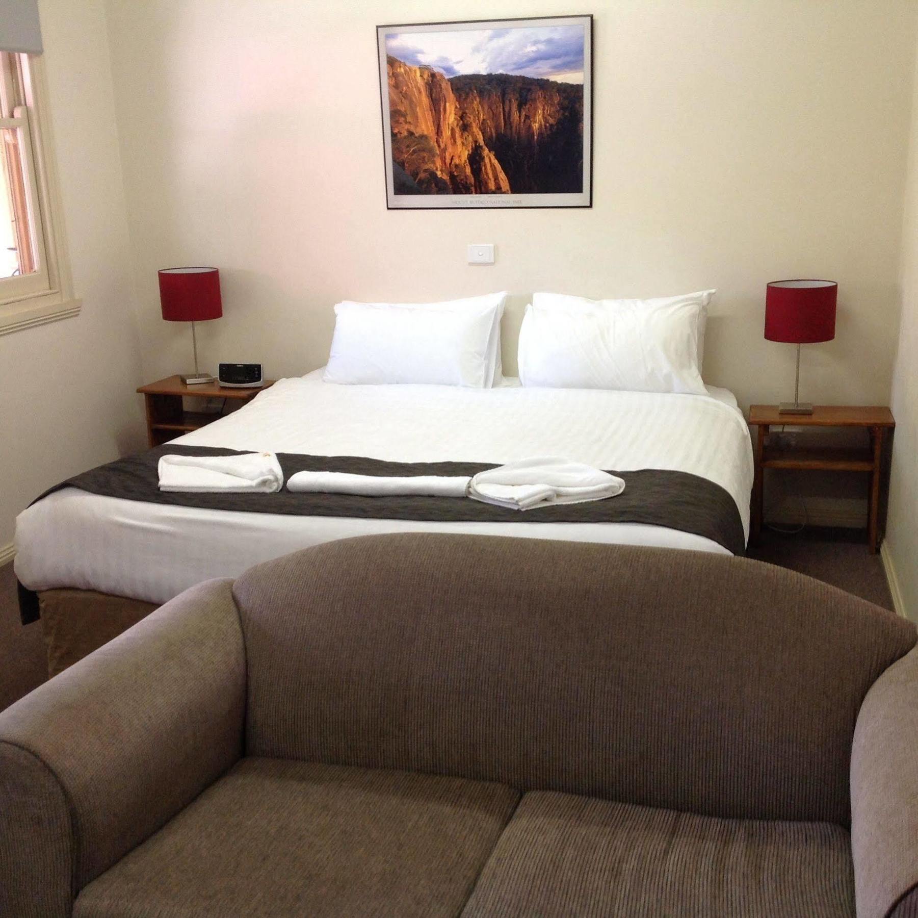 Coach House Inn Bright Buitenkant foto