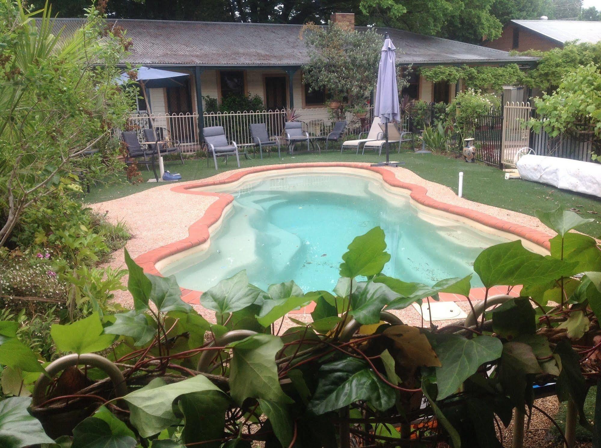 Coach House Inn Bright Buitenkant foto